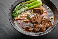 连锁餐饮品牌招商与运营托管服务